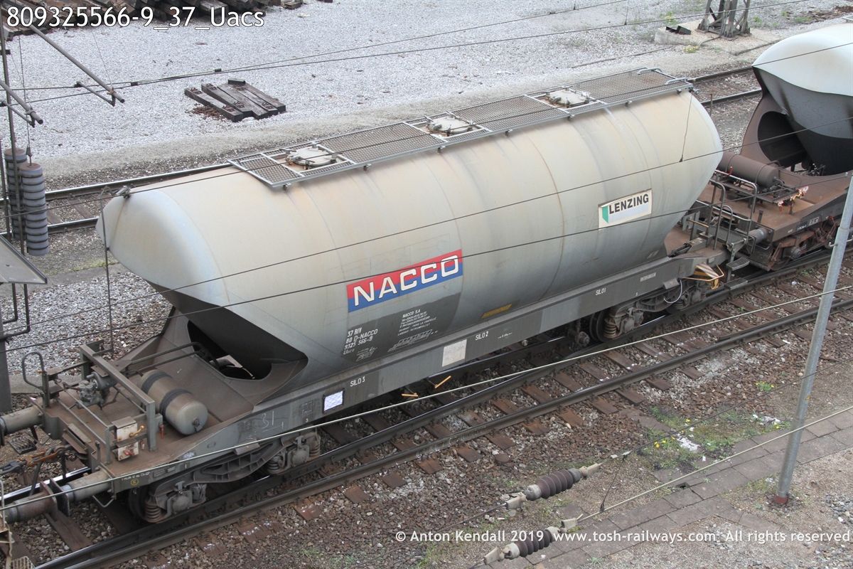 809325566-9_37_Uacs.JPG